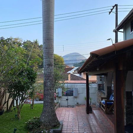 Village Hostel Petropolis  Luaran gambar